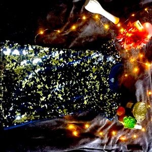 Am Selling a dazzle dress